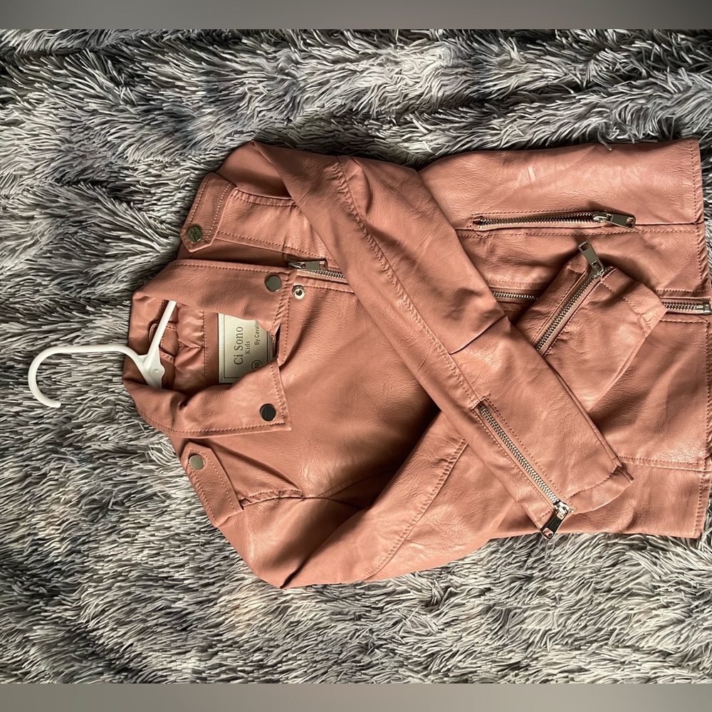 Nice soft pink color leather jacket to keep u warm with a nice price!